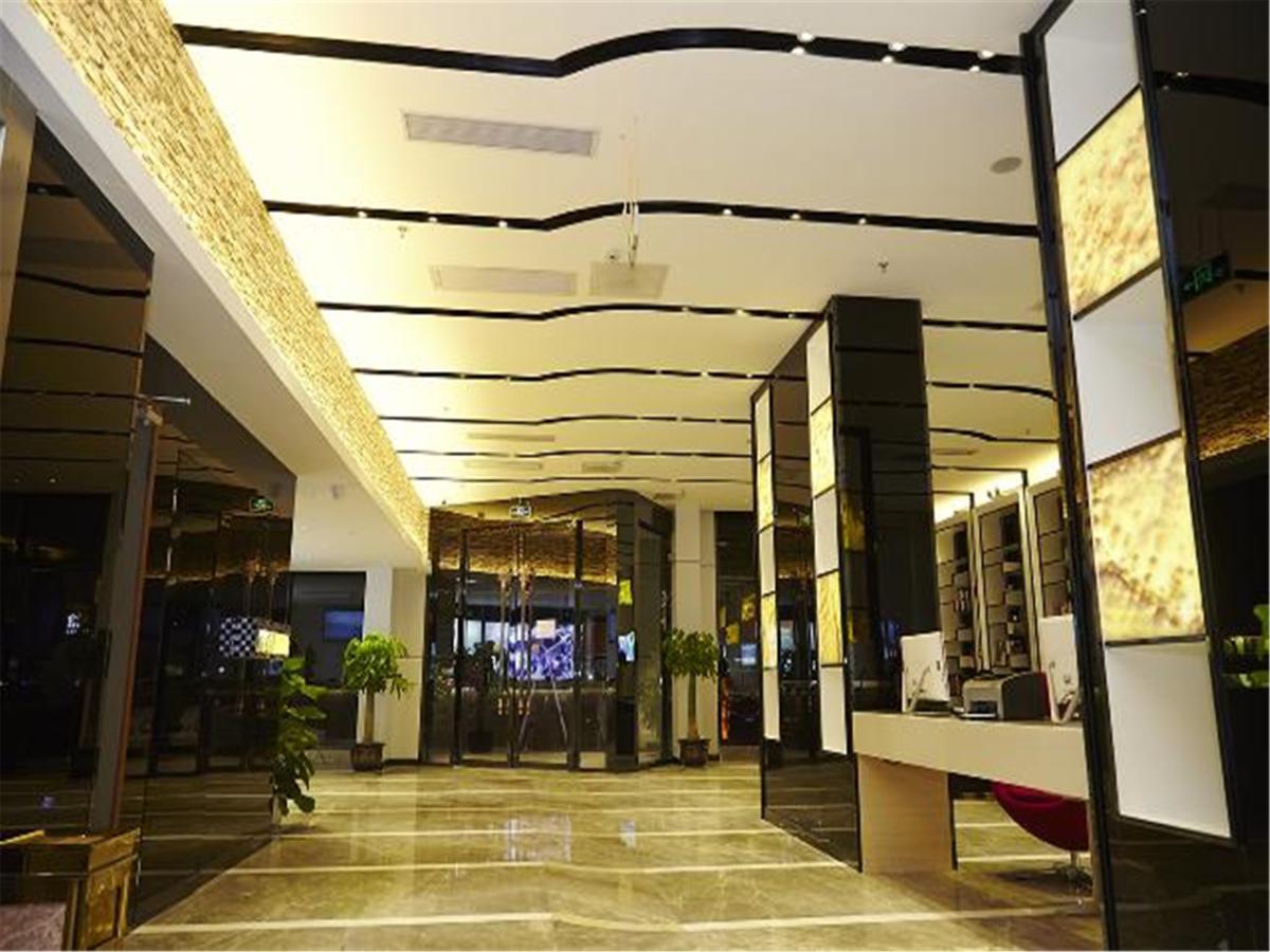 Lavande Hotel Fuhuadao Branch Zhongshan  Exteriör bild